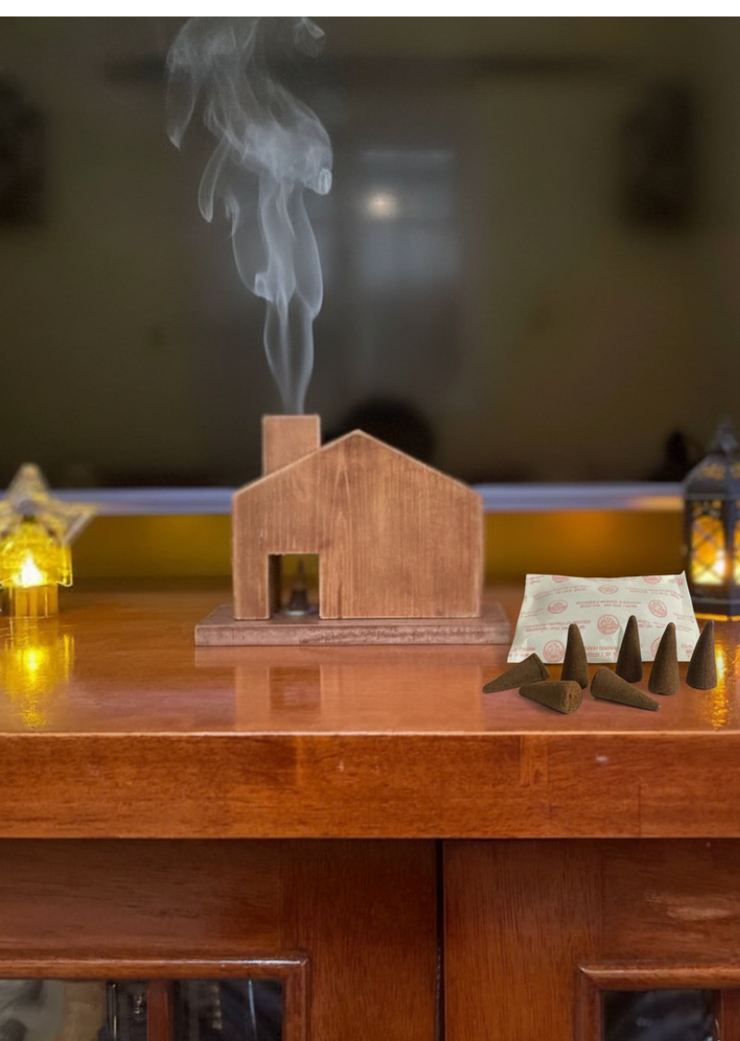 مبخرة على شكل منزل من الخشب الاحمر + علبة بخور هدية